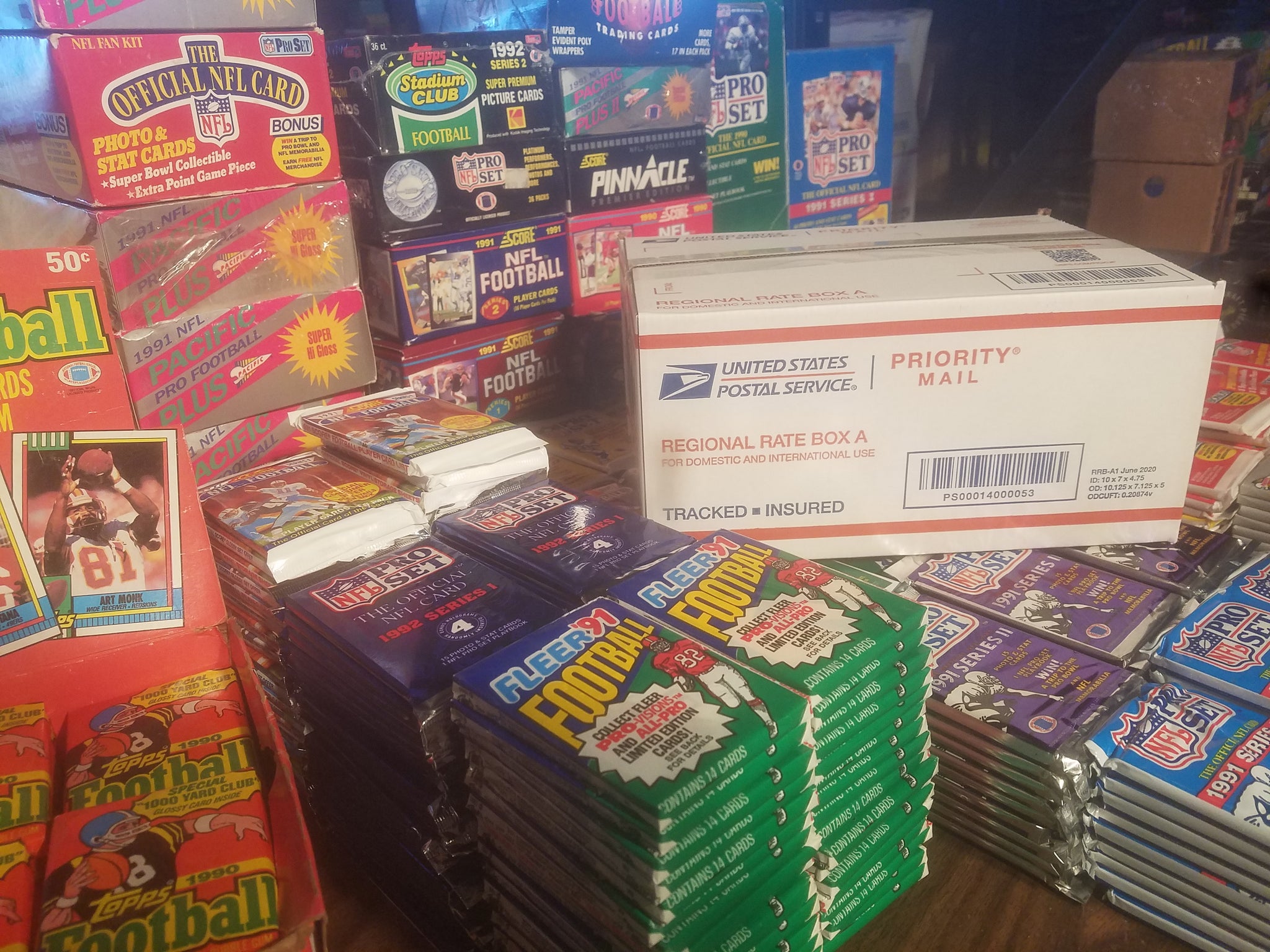 1000 Cards - Unopened NFL Football Card Wax Box Packs